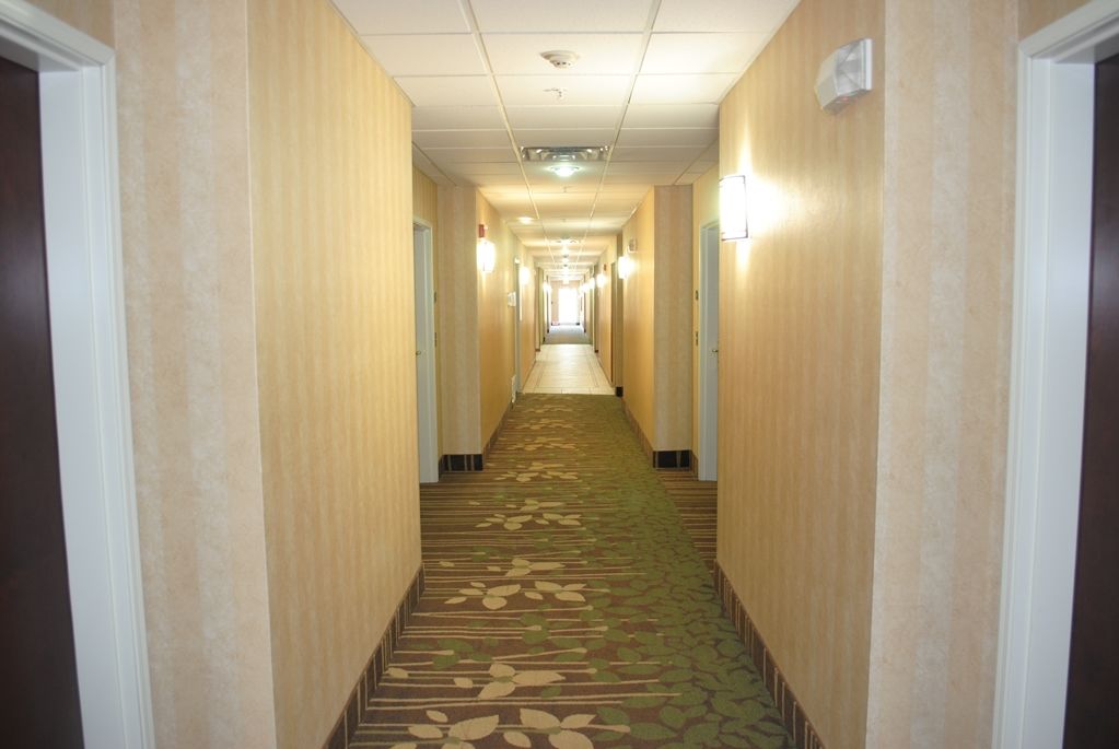 Magnuson Hotel Commerce Exterior photo